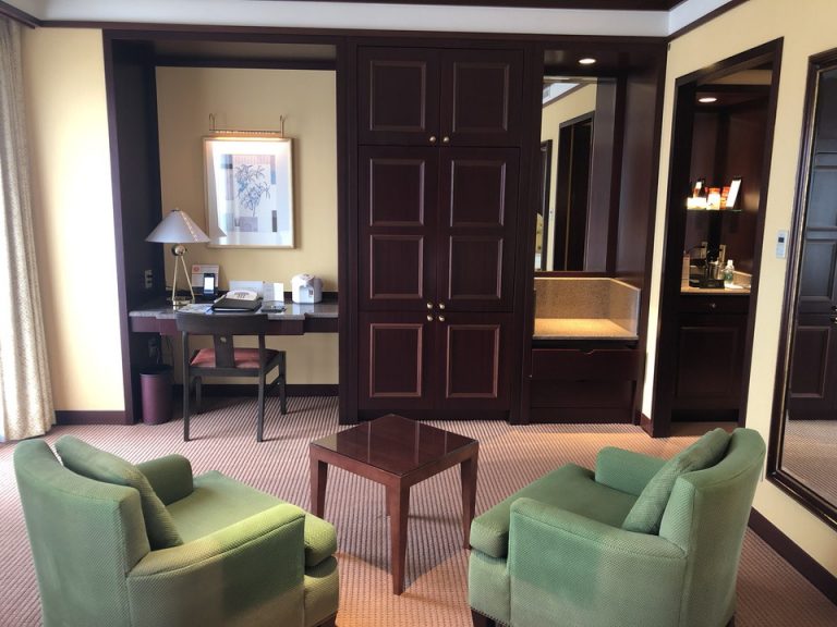 ベッドからTV(5)