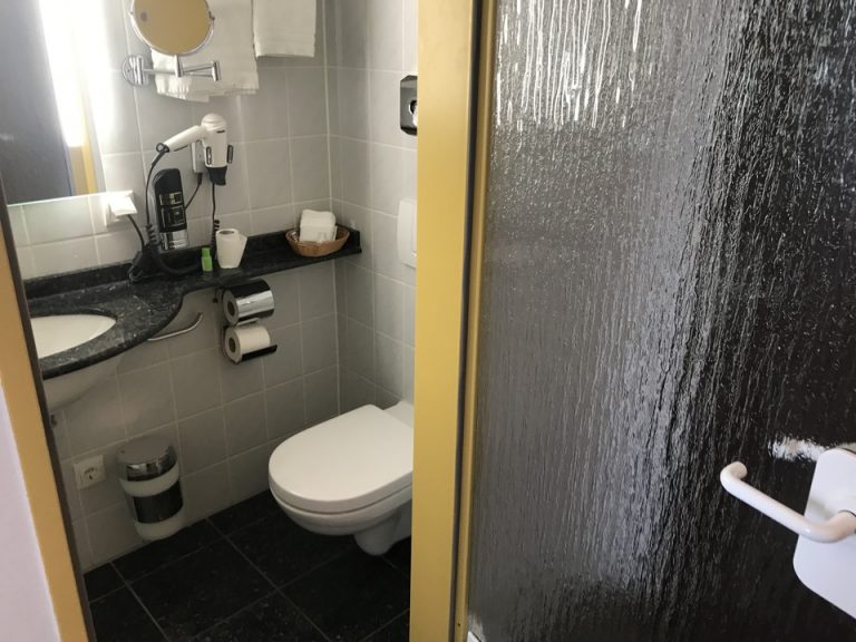 バスルーム全体