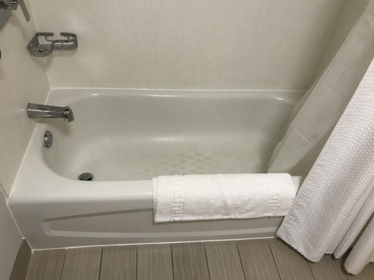 バスタブ付きシャワー