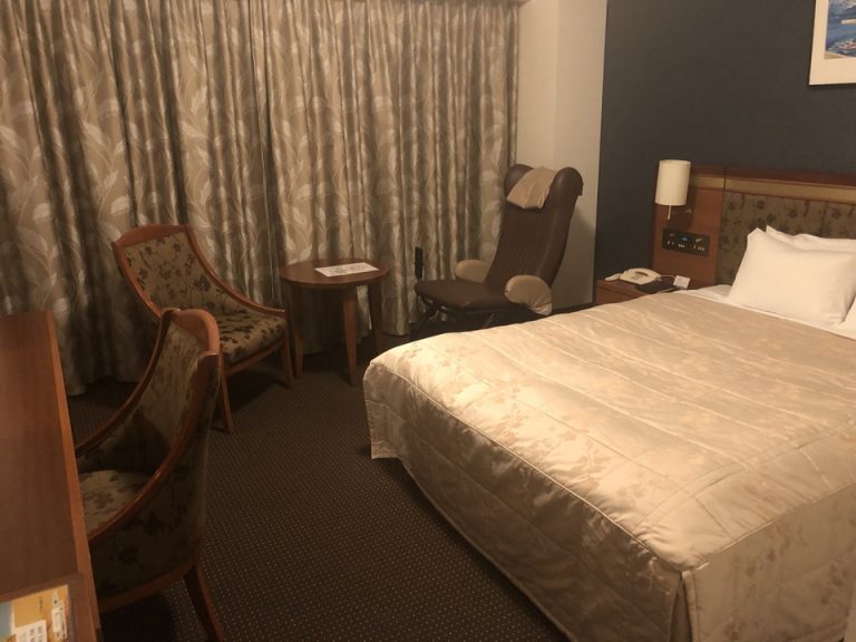 客室内全体(入口から)