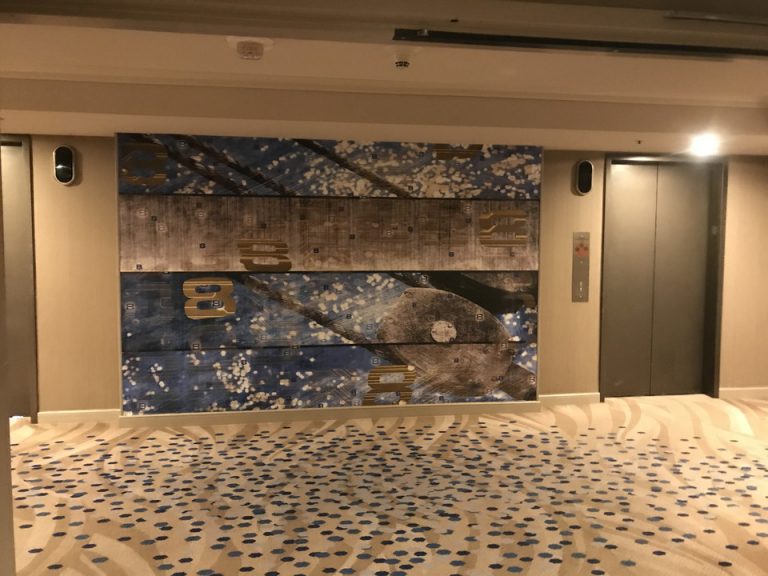 客室階エレベーターホール