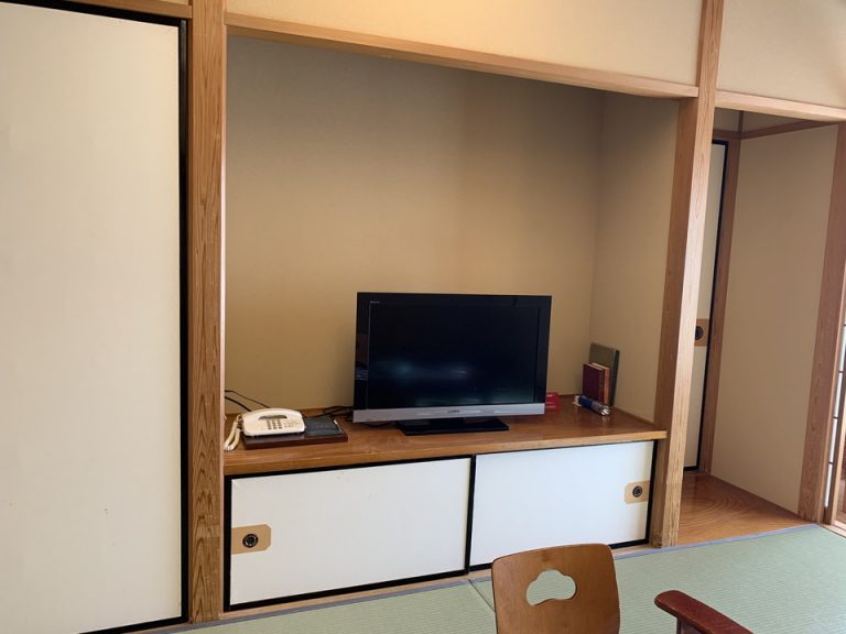 客室のテレビ
