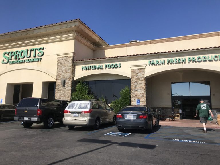 ホテルから5分オーガニックスーパー