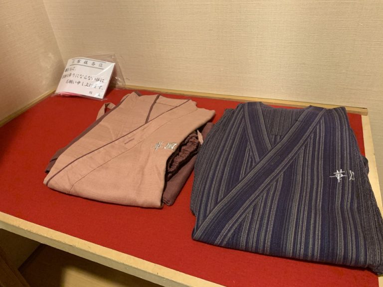 男女用作務衣がありました