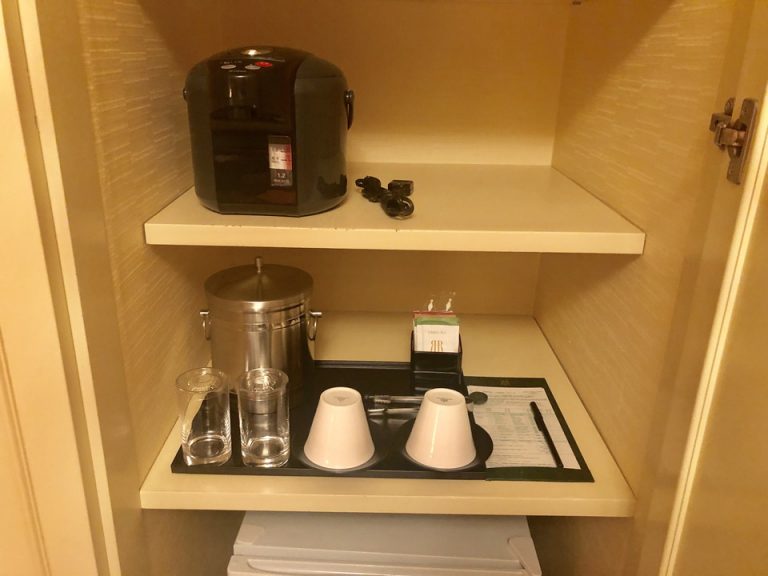 ミニバー、カフェコーナ