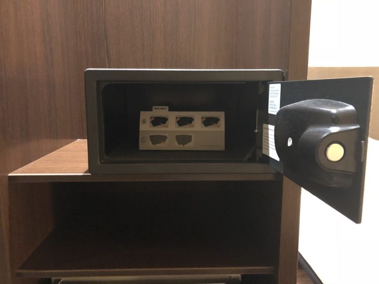 セーフティーボックス(開けた状態)