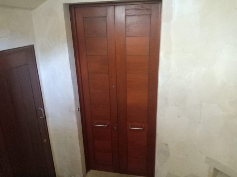 客室入り口(外観)