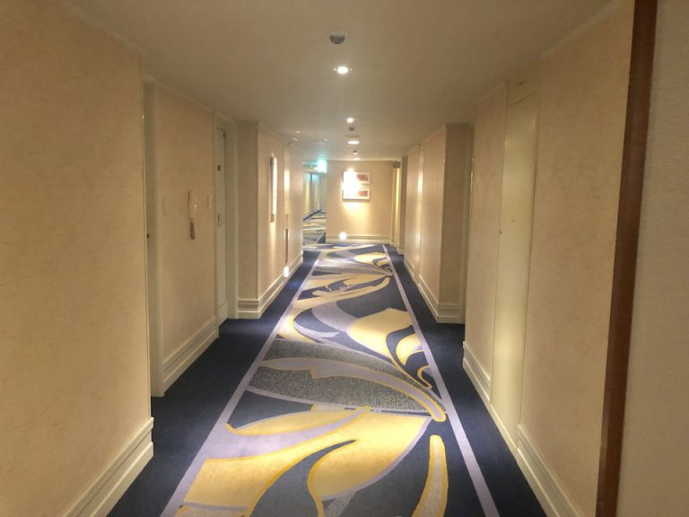 客室階廊下全体