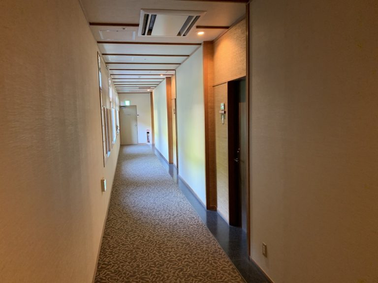 客室階廊下全体