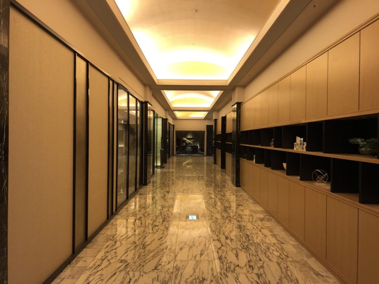 1F通路