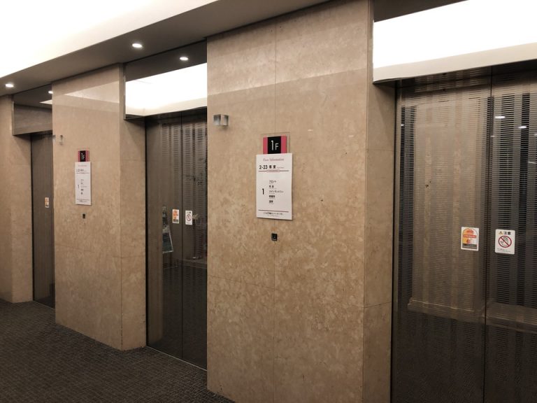 エレベーターホール客室階(2)