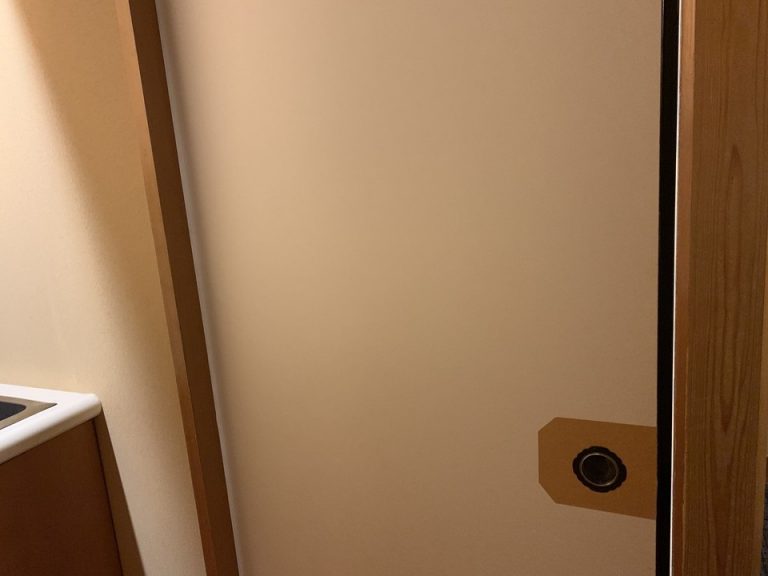 客室のドア外側