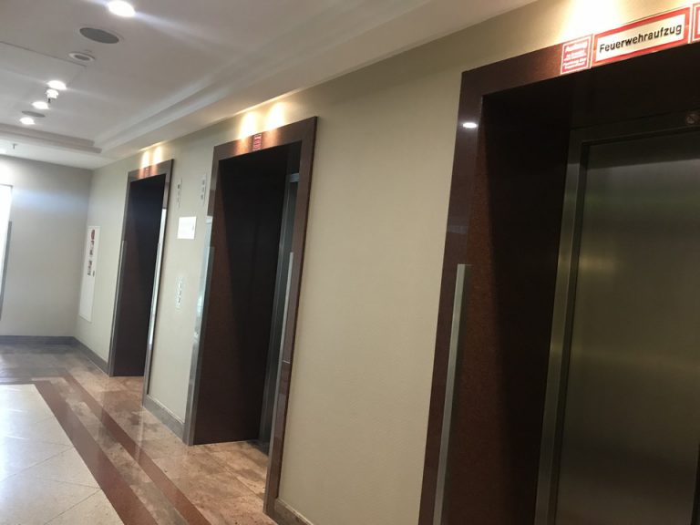 エレベーターホール