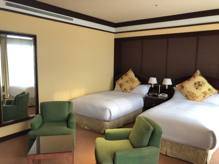 窓際から客室撮影