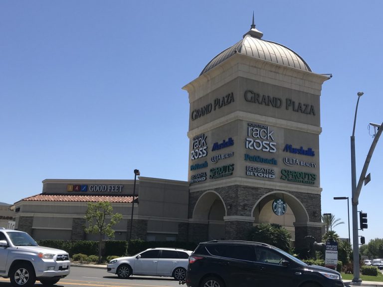 沢山のお店が入っているモール