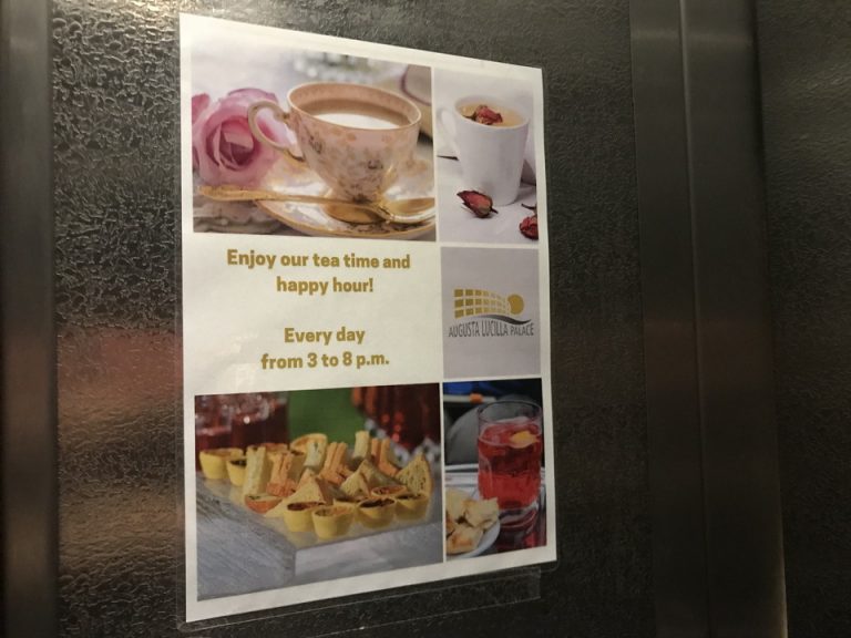 レストランの案内