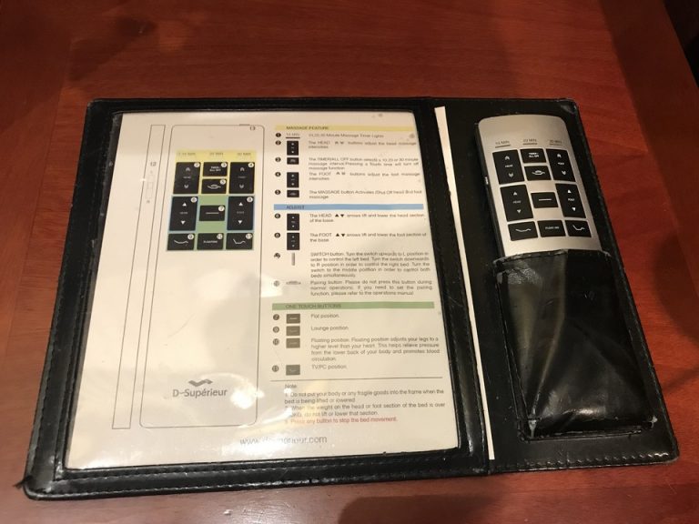 ベットのマッサージ機リモコンと説明書