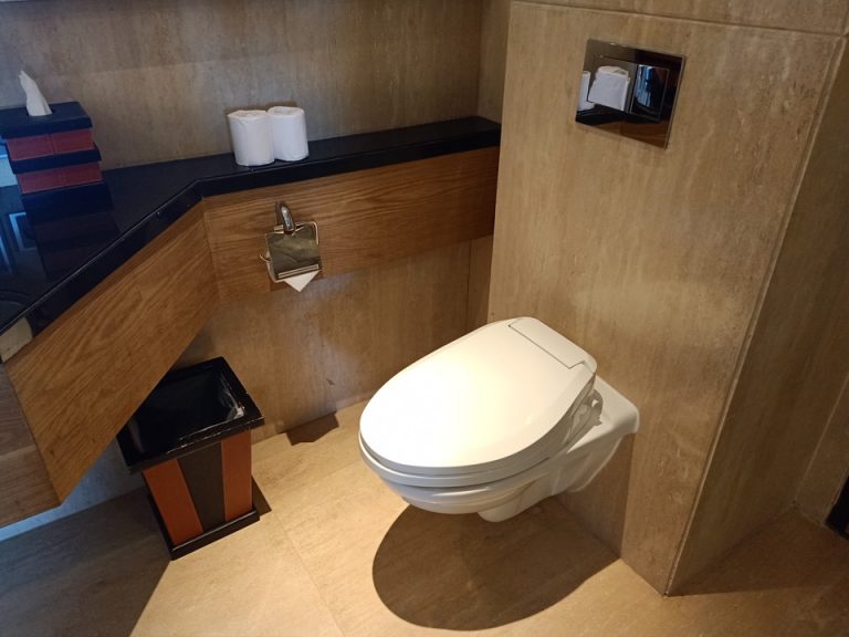 バスルーム(トイレ)