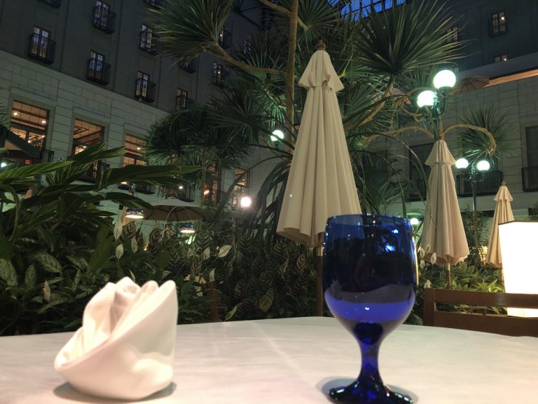 テラスで夕ご飯