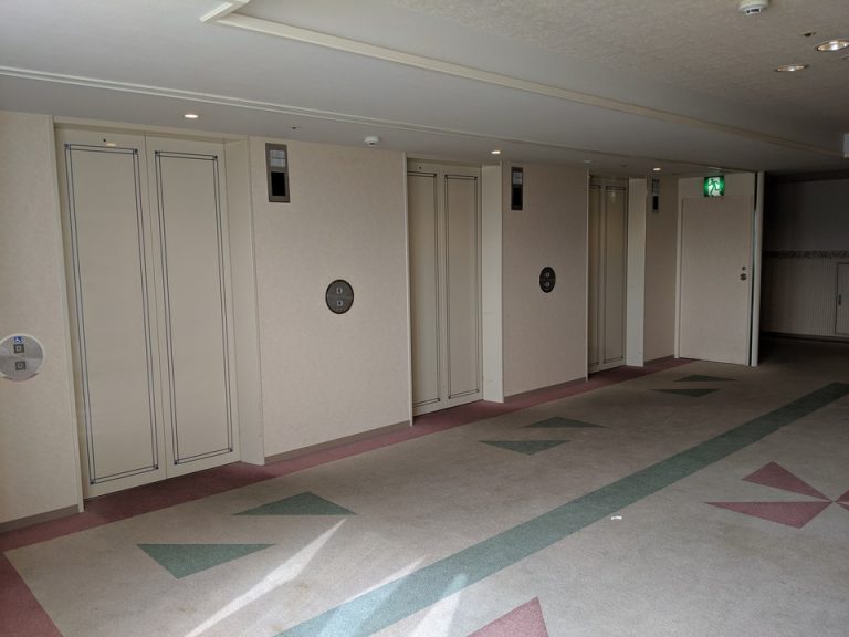 エレベーターホール客室階