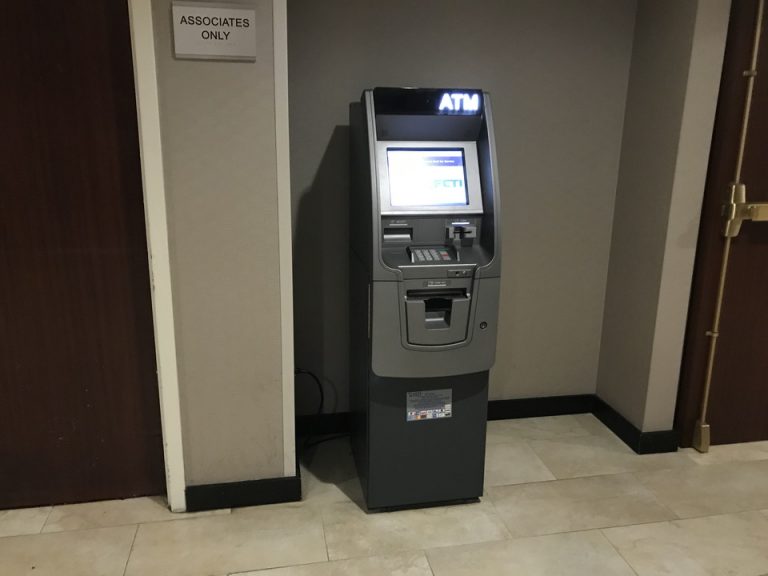 ATMもありました