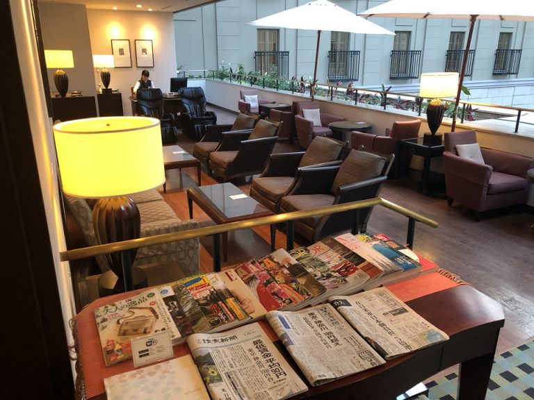 リラクゼーションラウンジ 雑誌と新聞読み放題