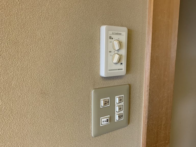 エアコンのコントローラーです