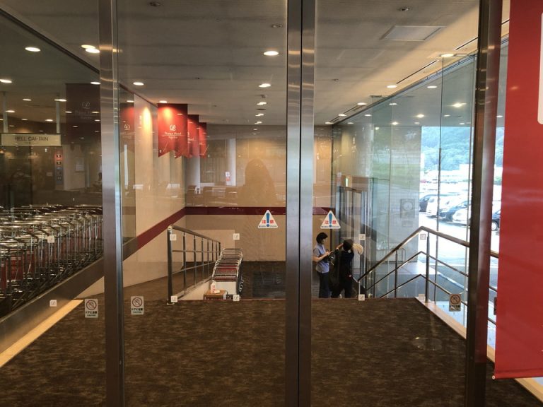 エントランス内観(3)