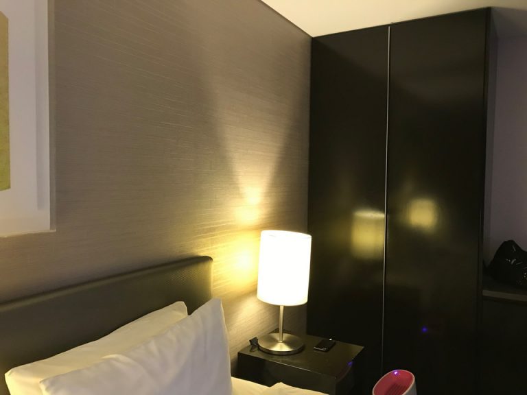 クローゼット外観(閉じた状態)