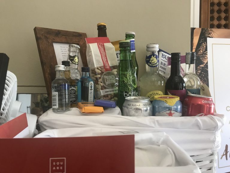 受付で買える食べ物