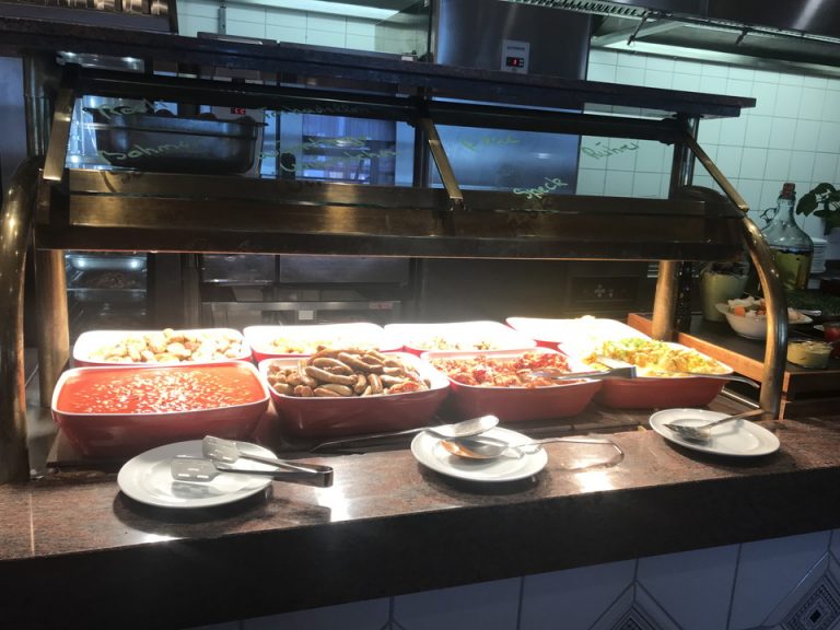 朝食バイキング2