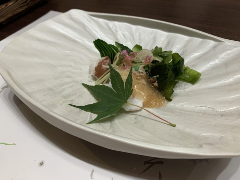 酢物は湯引き水蛸文銭、ふわあわ梅醤油です