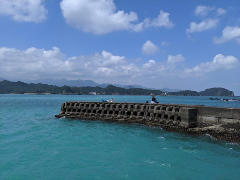 串本には釣り客も多い
