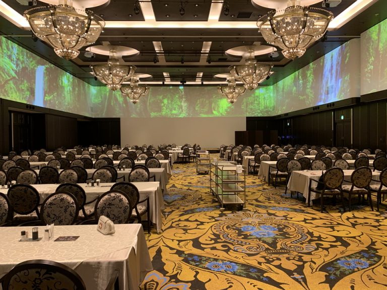 朝食会場内観です