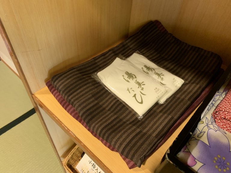 上着と足袋です