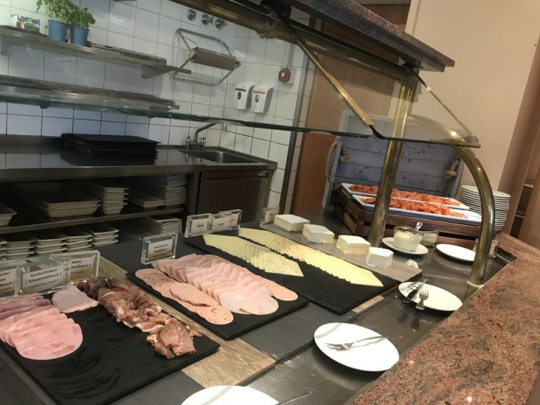 朝食バイキング3