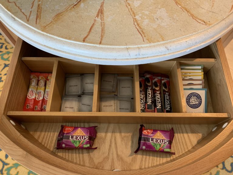 ミニバー・カフェコーナー(1)