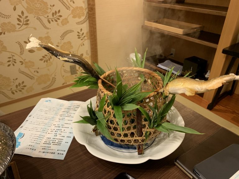 焼き物の鮎の塩焼きです