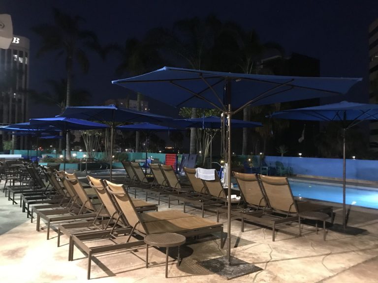 夜はすっかり大人のモード