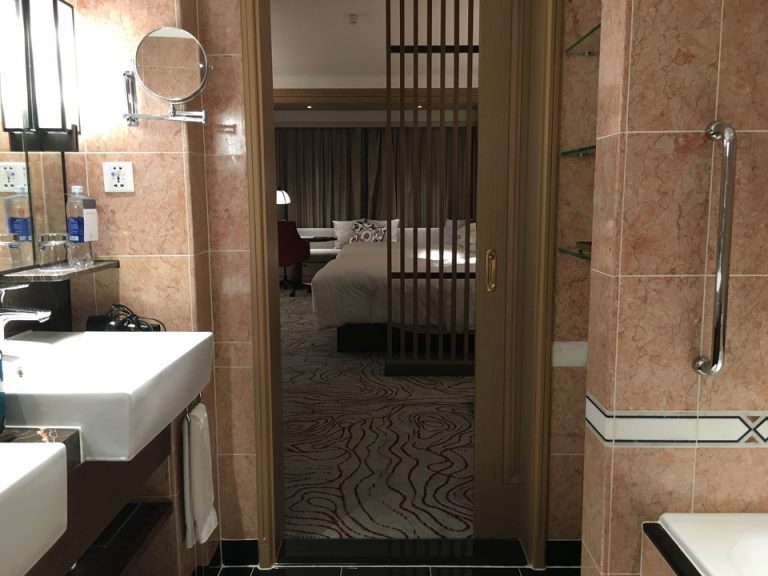 洗面台(中から)