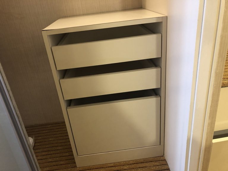 クローゼットドロワー