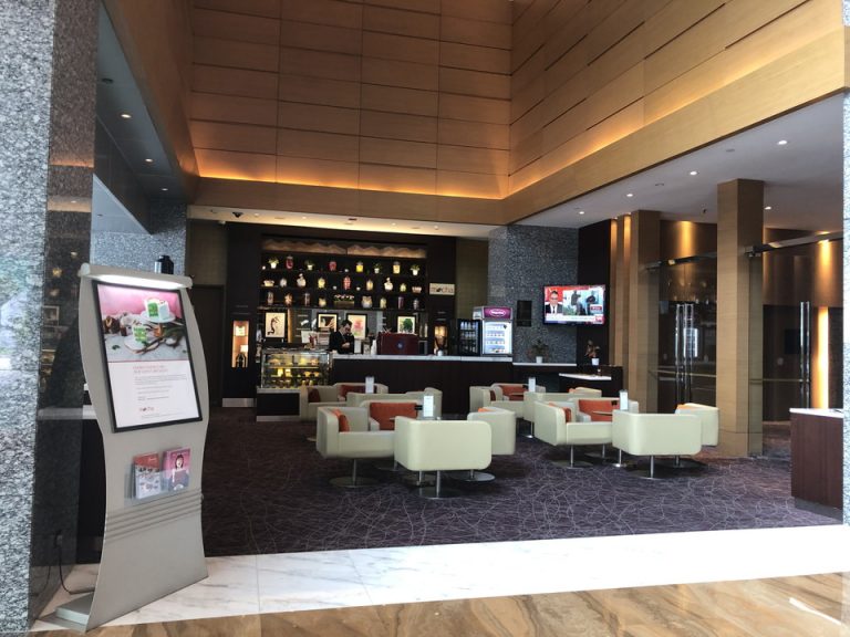 エントランス横カフェMoca