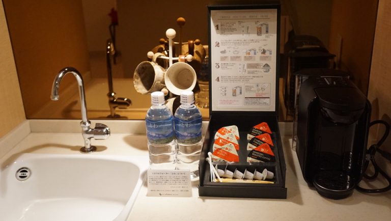 備品コーヒー水など