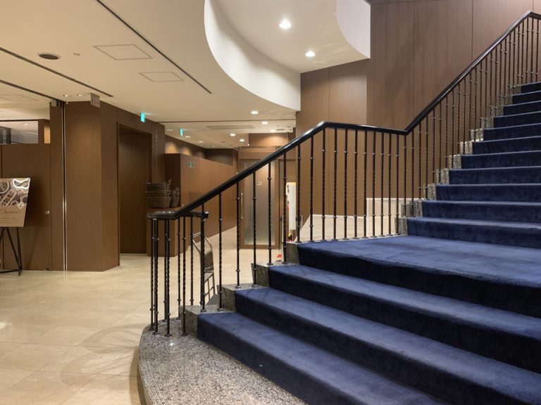 フロントエリア