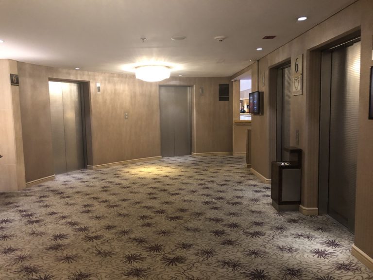 客室階エレベーター