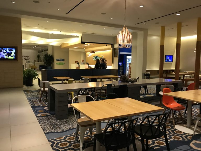 朝食会場兼ロービー