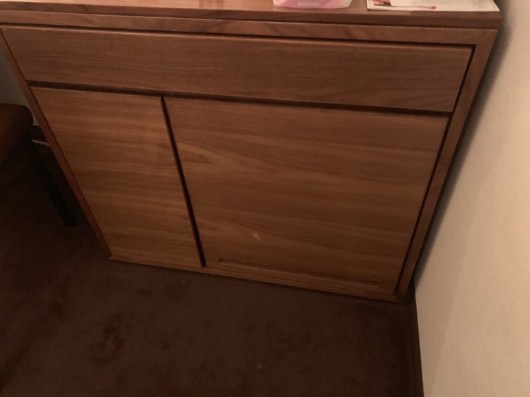 冷蔵庫(扉閉めた状態)