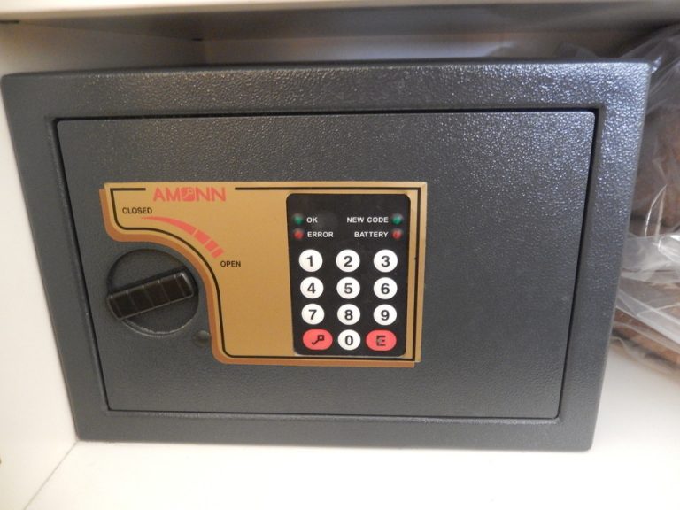 セーフティーボックス(閉じた状態)