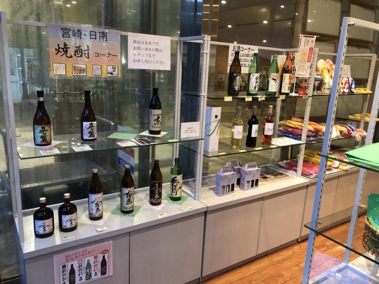 ホテル売店(1)