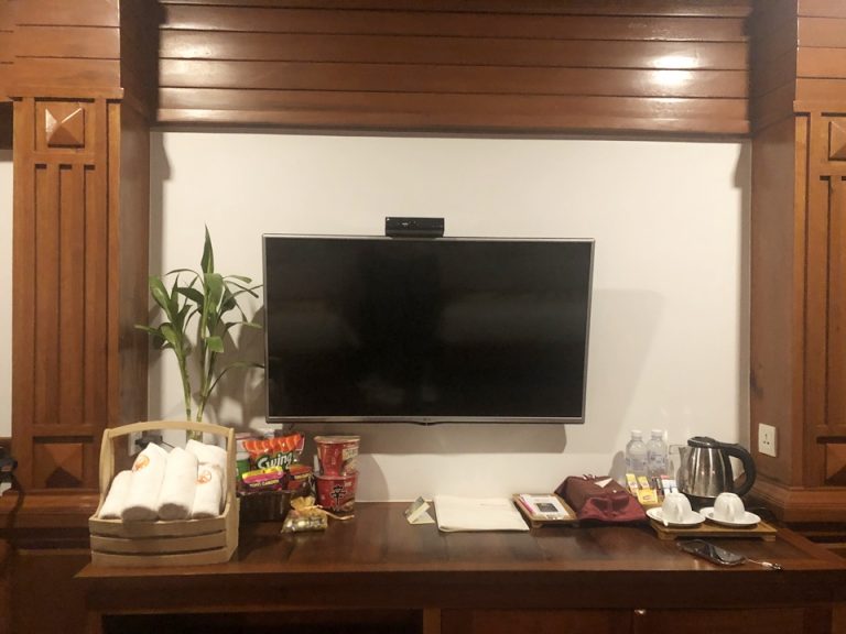 バスタオル、フェイスタオルなどが毎日TVの左側に置いてありました